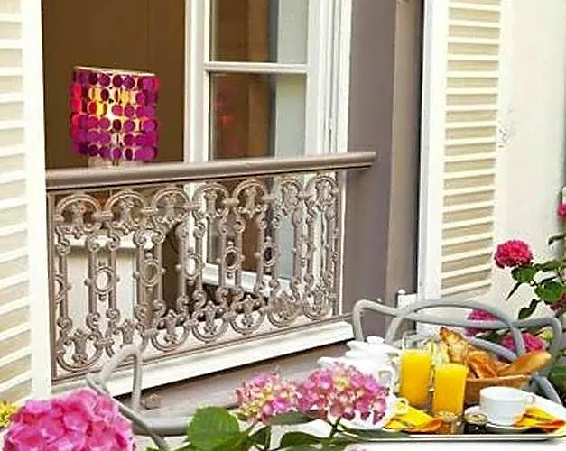 Hotel Le Hameau de Passy à Paris